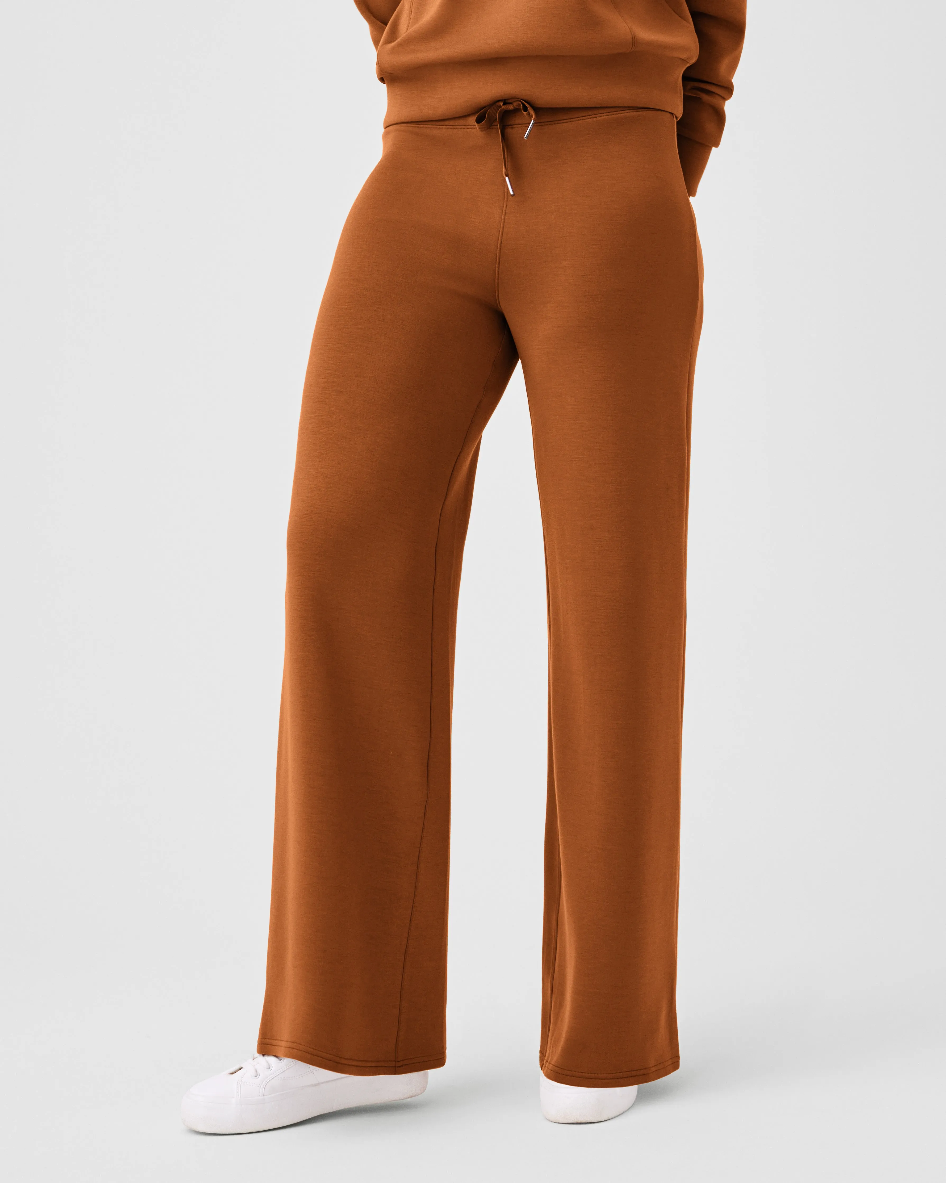 AirEssentials Wide Leg Pant