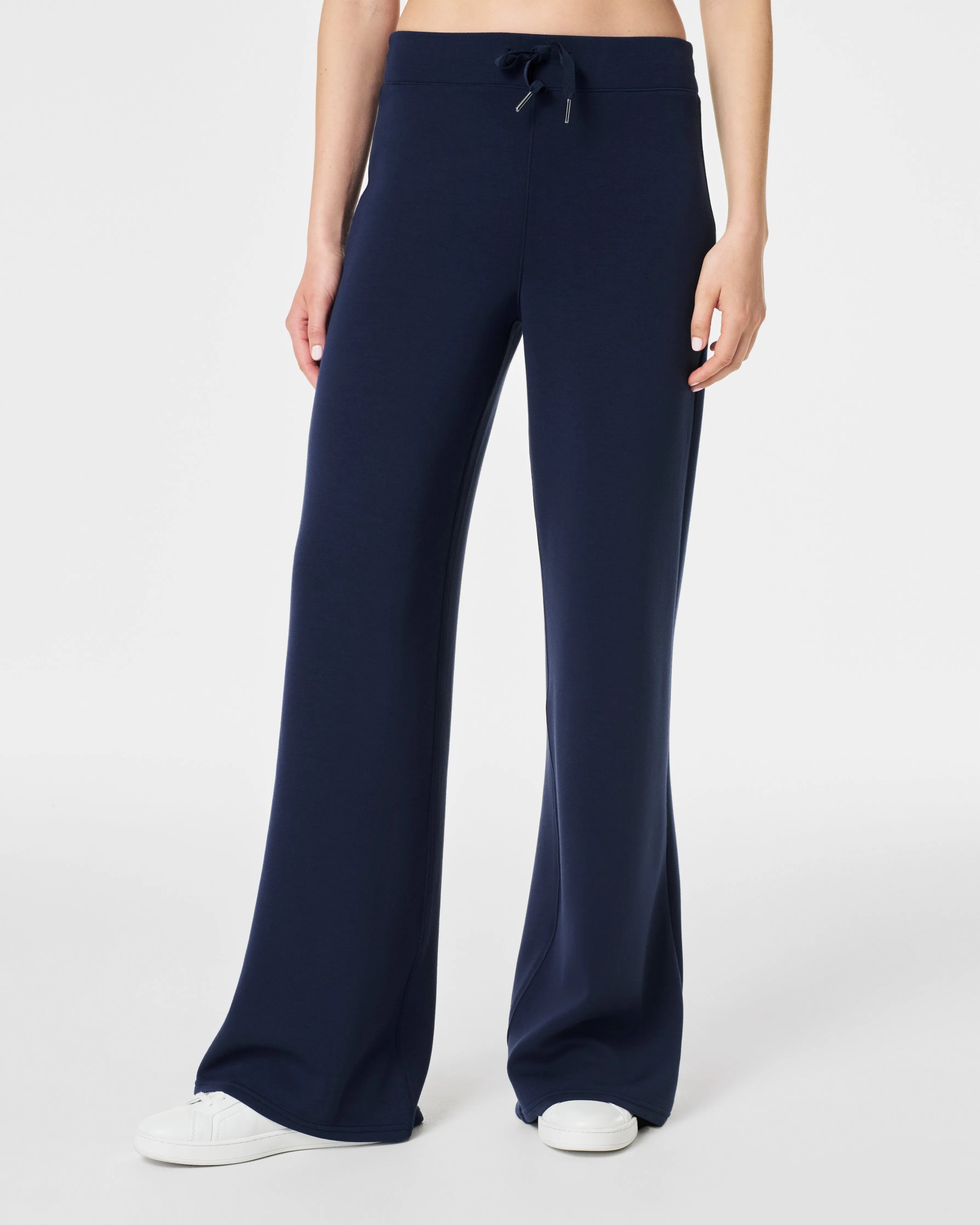 AirEssentials Wide Leg Pant