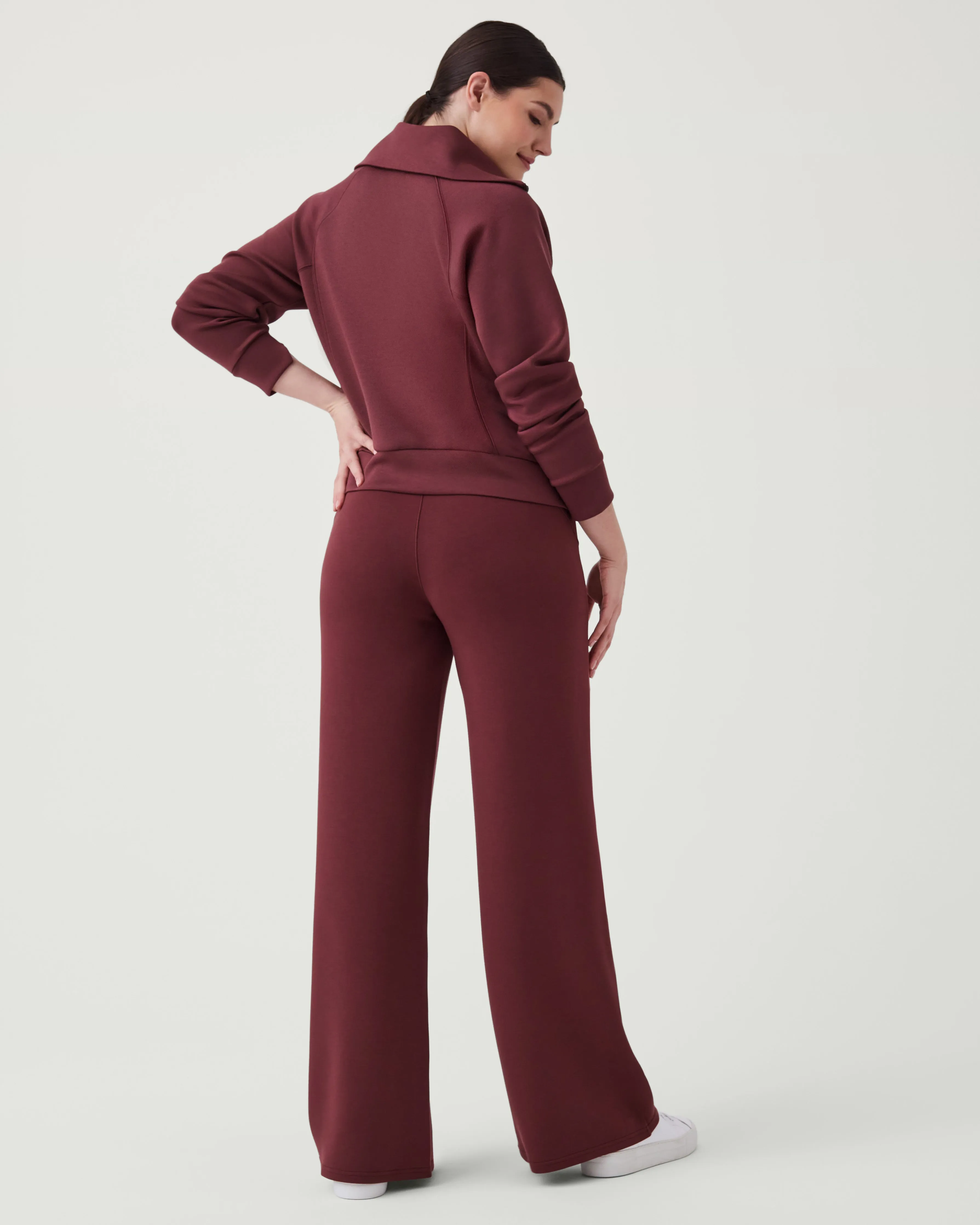 AirEssentials Wide Leg Pant