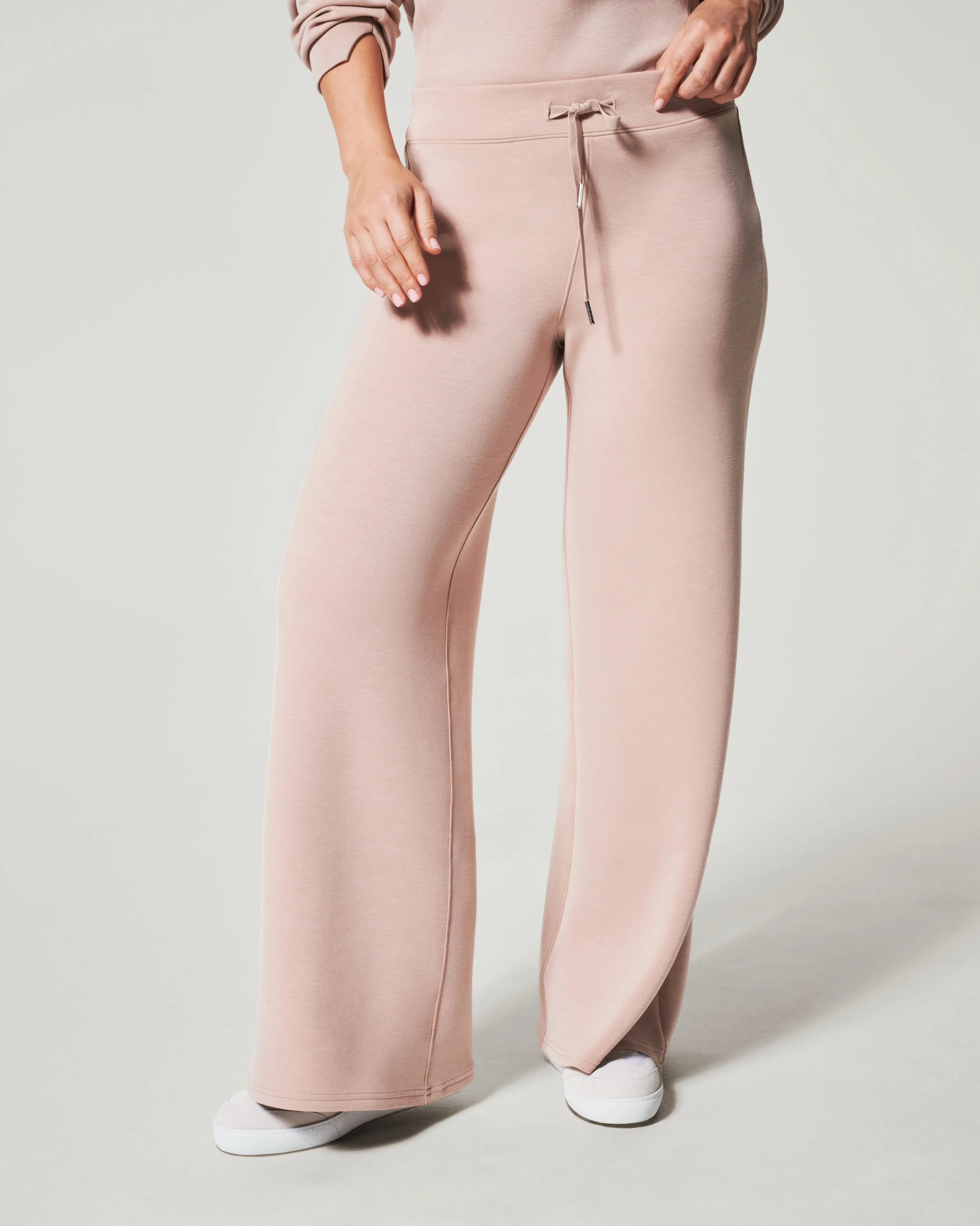 AirEssentials Wide Leg Pant