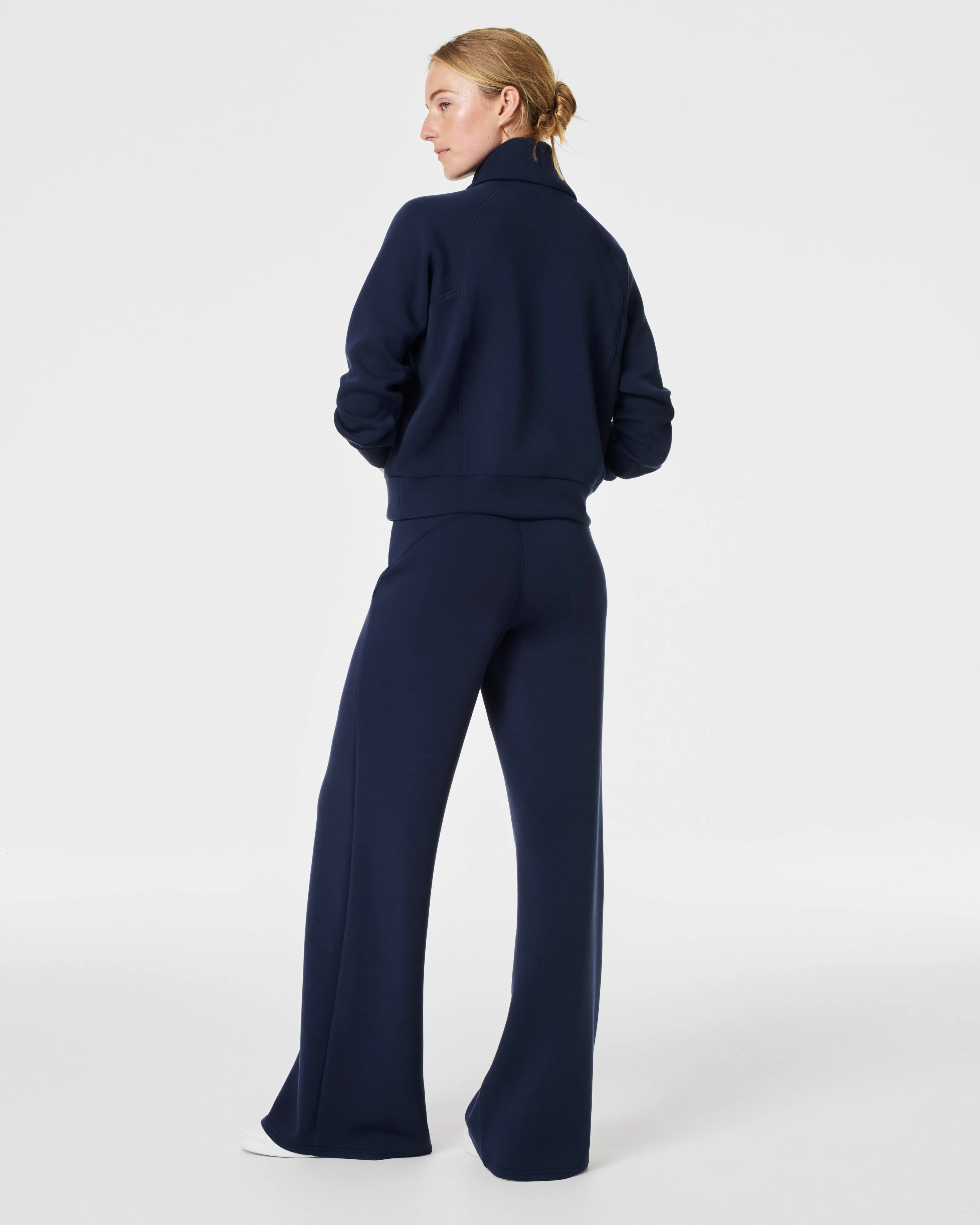 AirEssentials Wide Leg Pant