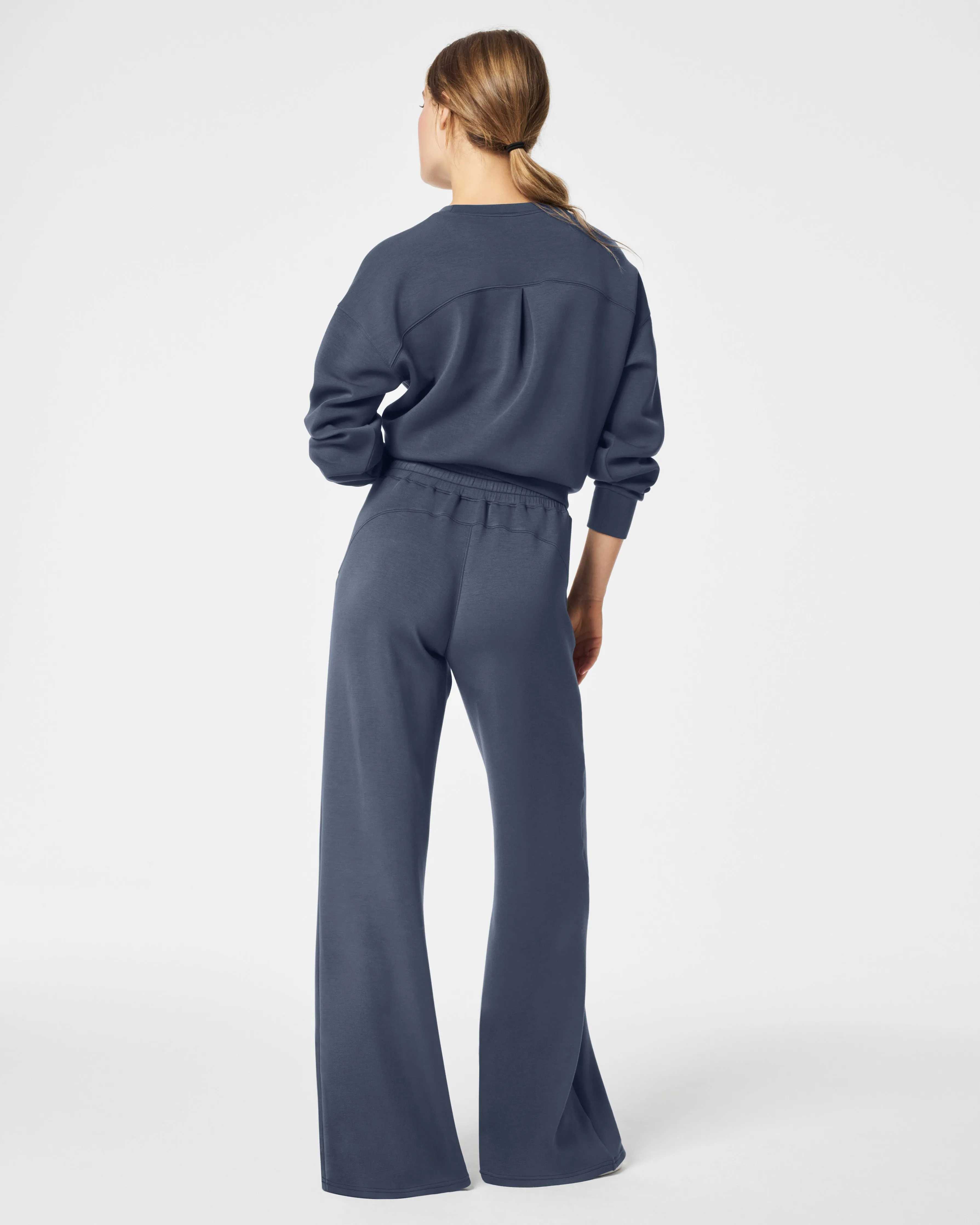 AirEssentials Wide Leg Pant