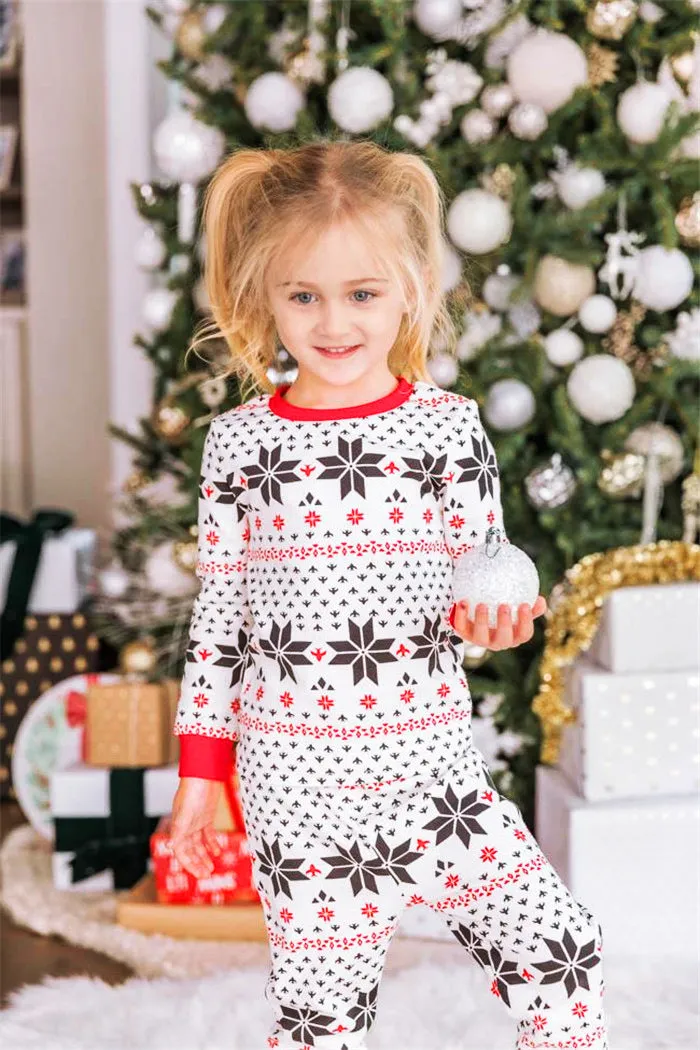 Family Parent-Child Christmas Reindeer and Snowflake Patterned Pajamas