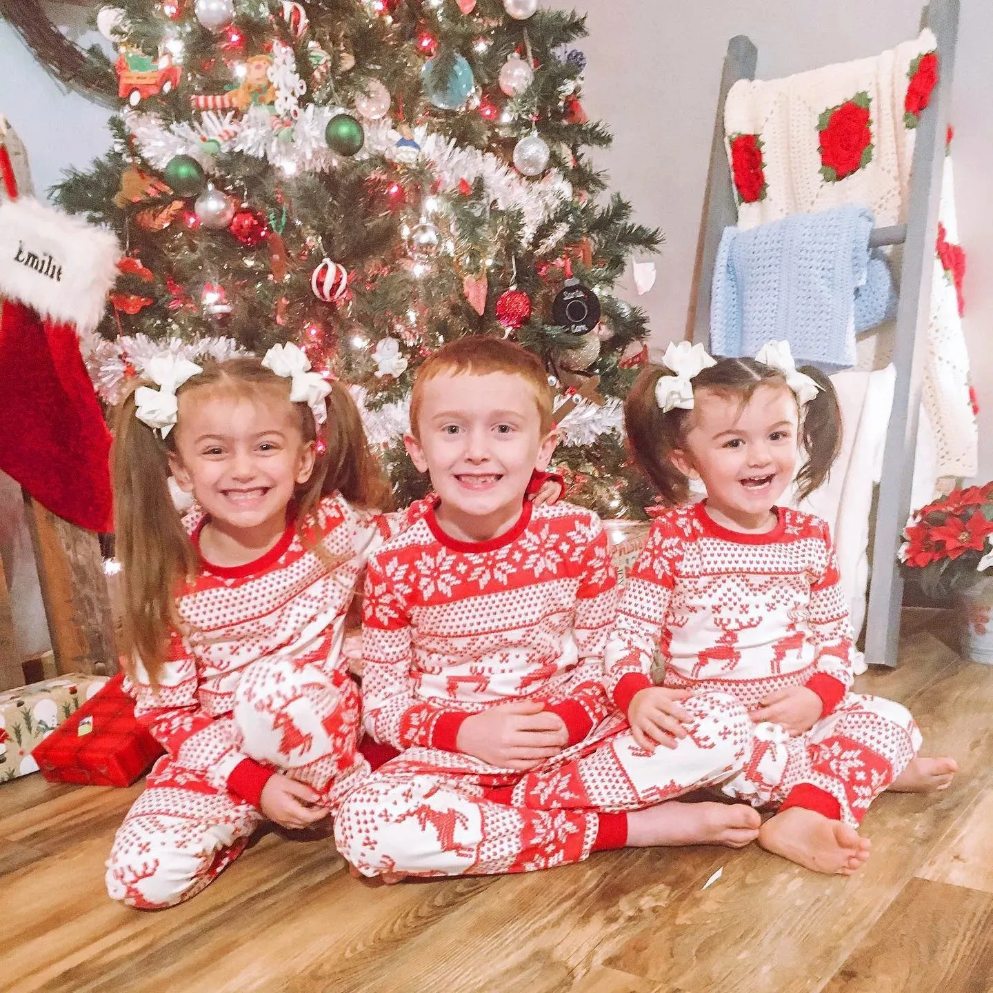 Family Parent-Child Christmas Reindeer and Snowflake Patterned Pajamas