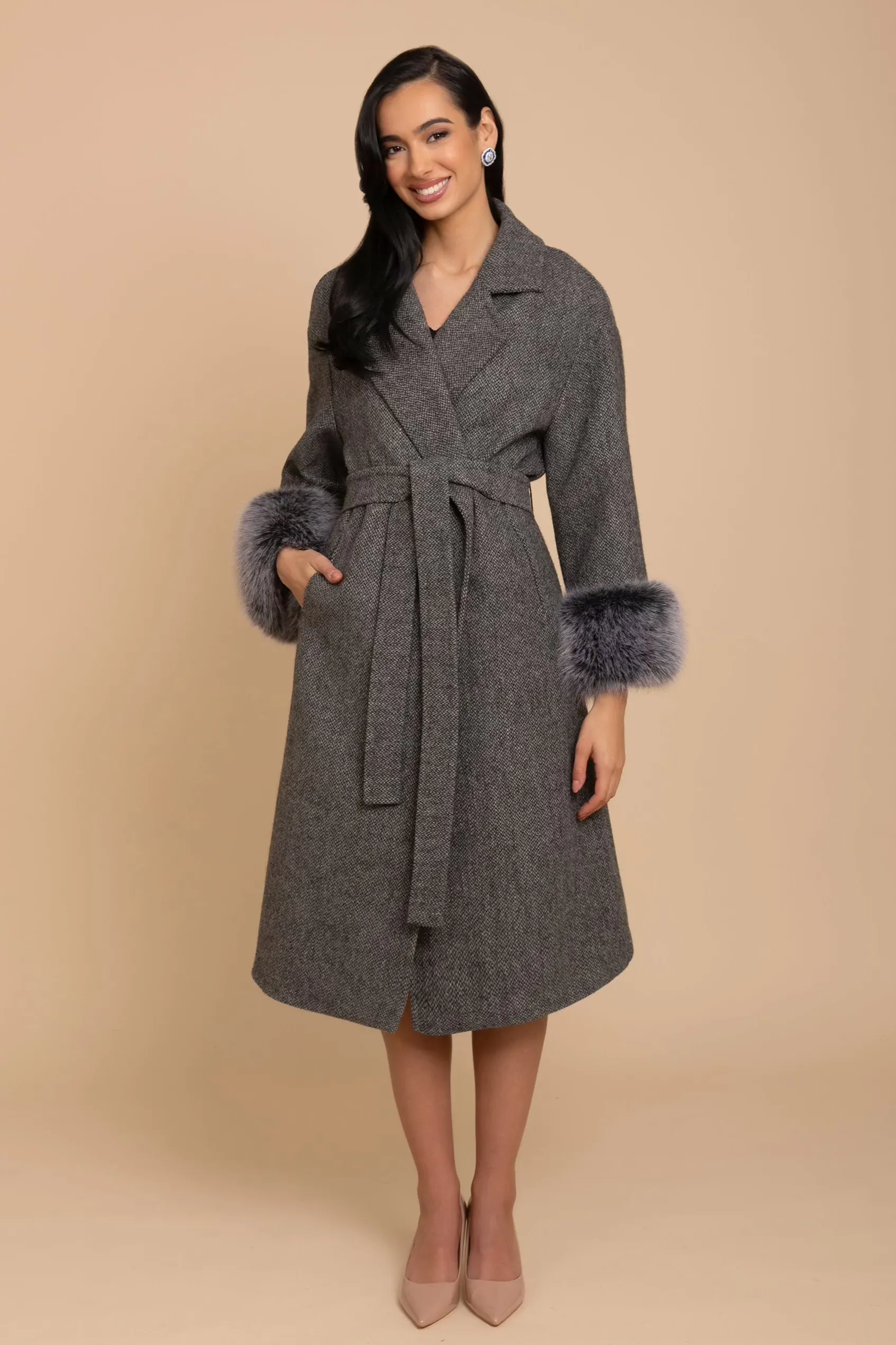 'Film Noir' Wool Tweed and Faux Fur Belted Coat in Grigio