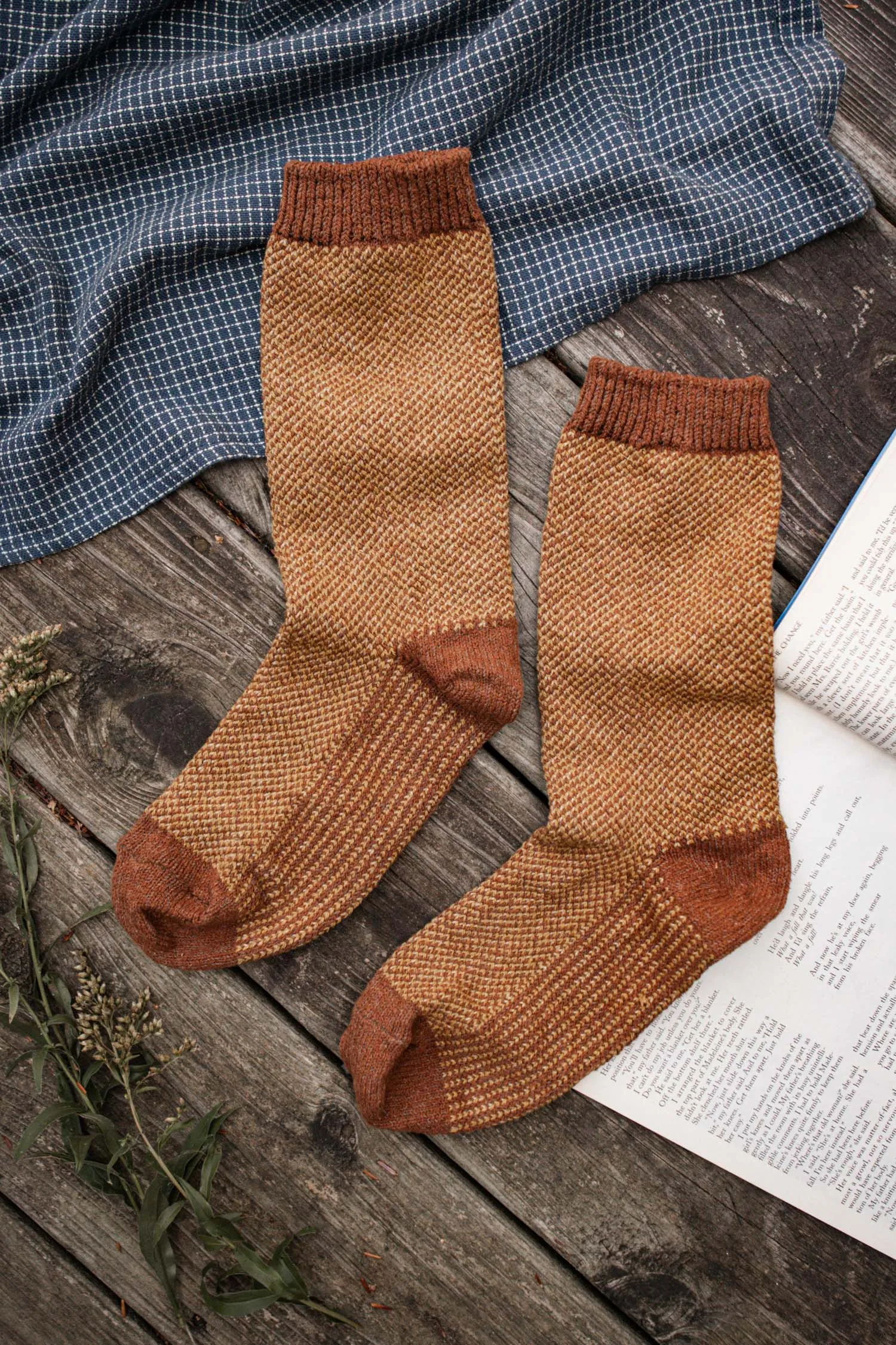 Helix Sock / Ochre