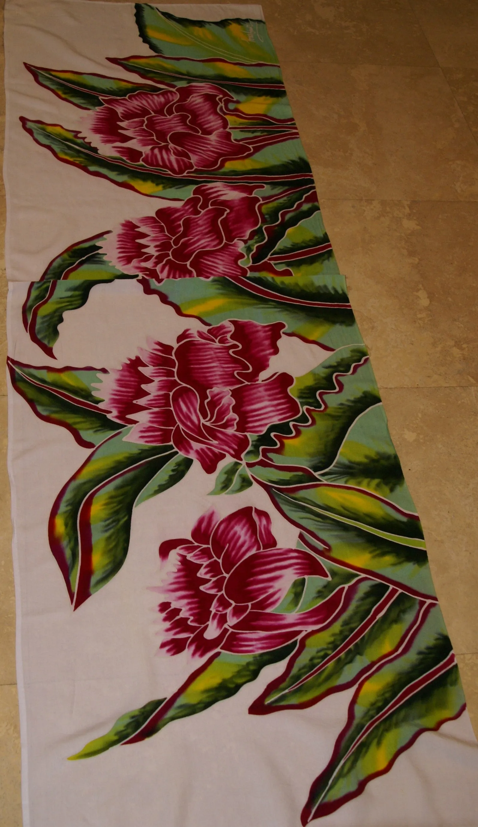 HIGH QUALITY HAND PAINTED TEXTILE FABRIC HALF SARONG OR BEACH SKIRT SIGNED BY THE ARTIST: DETAILED MOTIFS OF BLOOMING DOUBLE HIBISCUS, RICH COLORS 74" x 23" (no SC9)