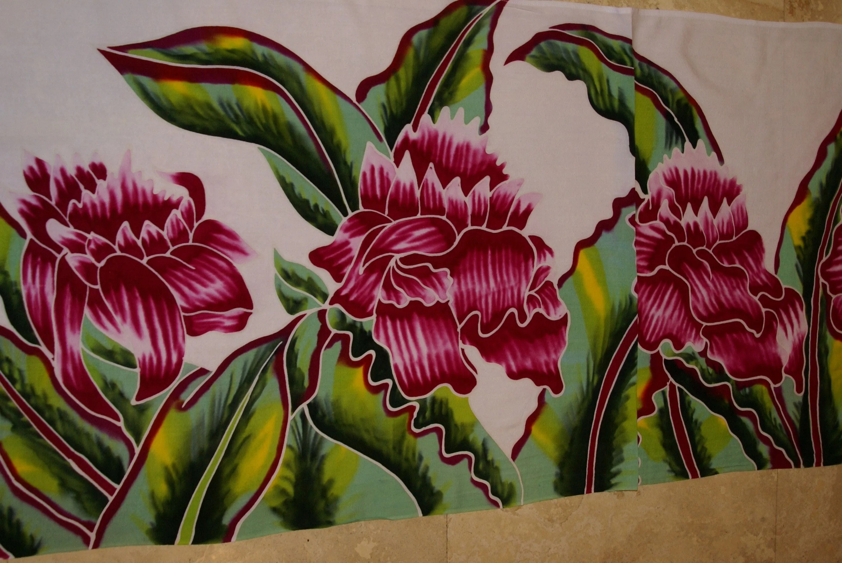 HIGH QUALITY HAND PAINTED TEXTILE FABRIC HALF SARONG OR BEACH SKIRT SIGNED BY THE ARTIST: DETAILED MOTIFS OF BLOOMING DOUBLE HIBISCUS, RICH COLORS 74" x 23" (no SC9)