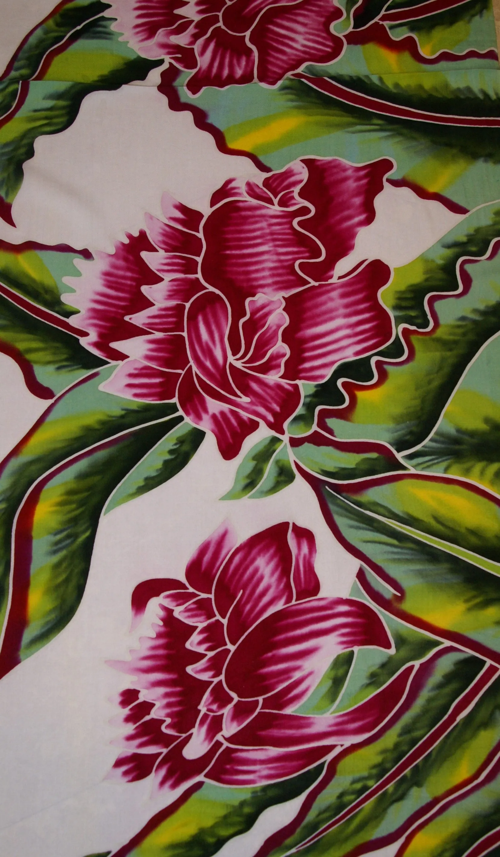 HIGH QUALITY HAND PAINTED TEXTILE FABRIC HALF SARONG OR BEACH SKIRT SIGNED BY THE ARTIST: DETAILED MOTIFS OF BLOOMING DOUBLE HIBISCUS, RICH COLORS 74" x 23" (no SC9)