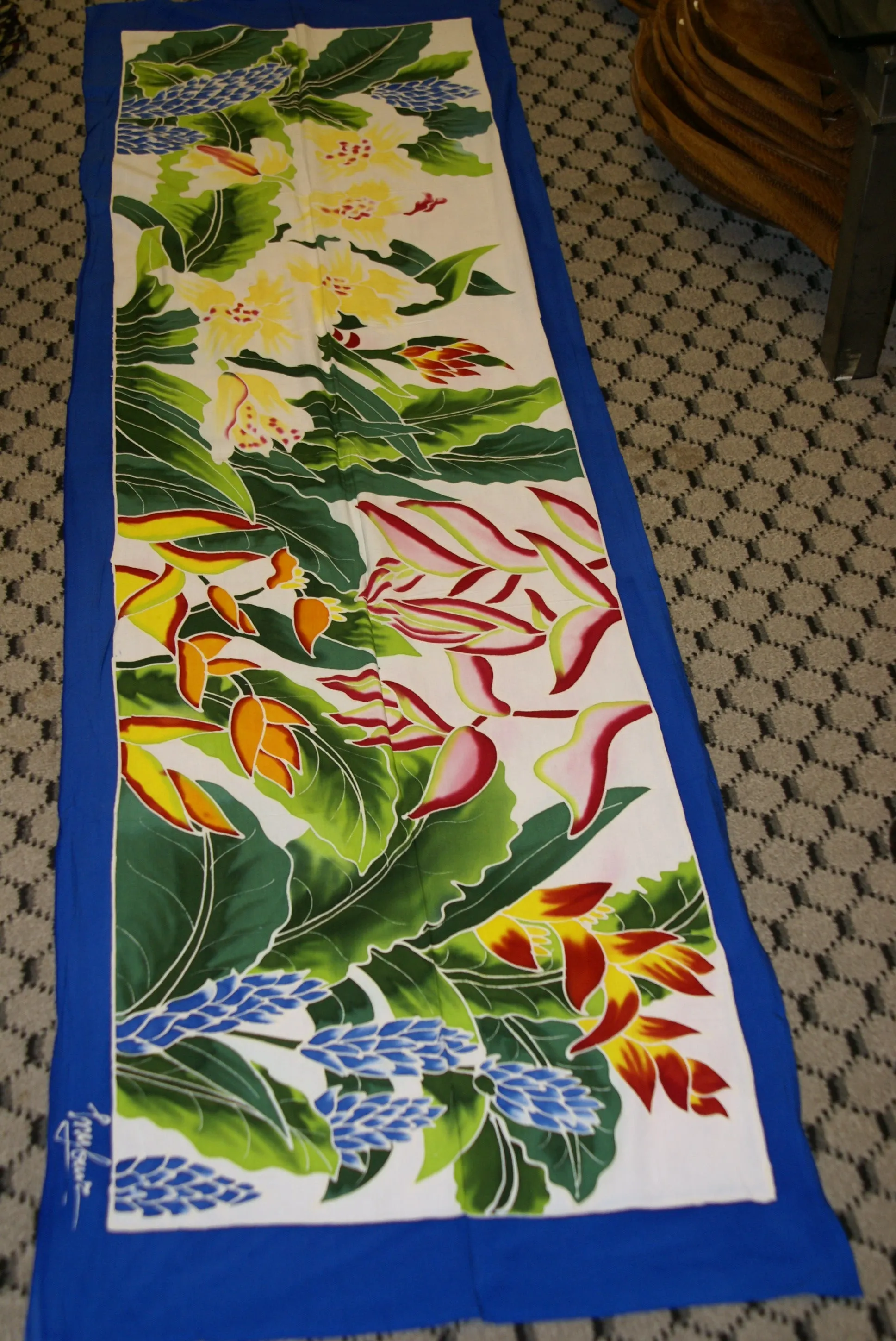 HIGH QUALITY HAND PAINTED TEXTILE FABRIC HALF SARONG OR BEACH SKIRT SIGNED BY THE ARTIST: DETAILED MOTIFS OF BLOOMING GINGER, BIRD OF PARADISE, TROPICAL PLANTS, RICH COLORS 74" x 23" (no SC10)