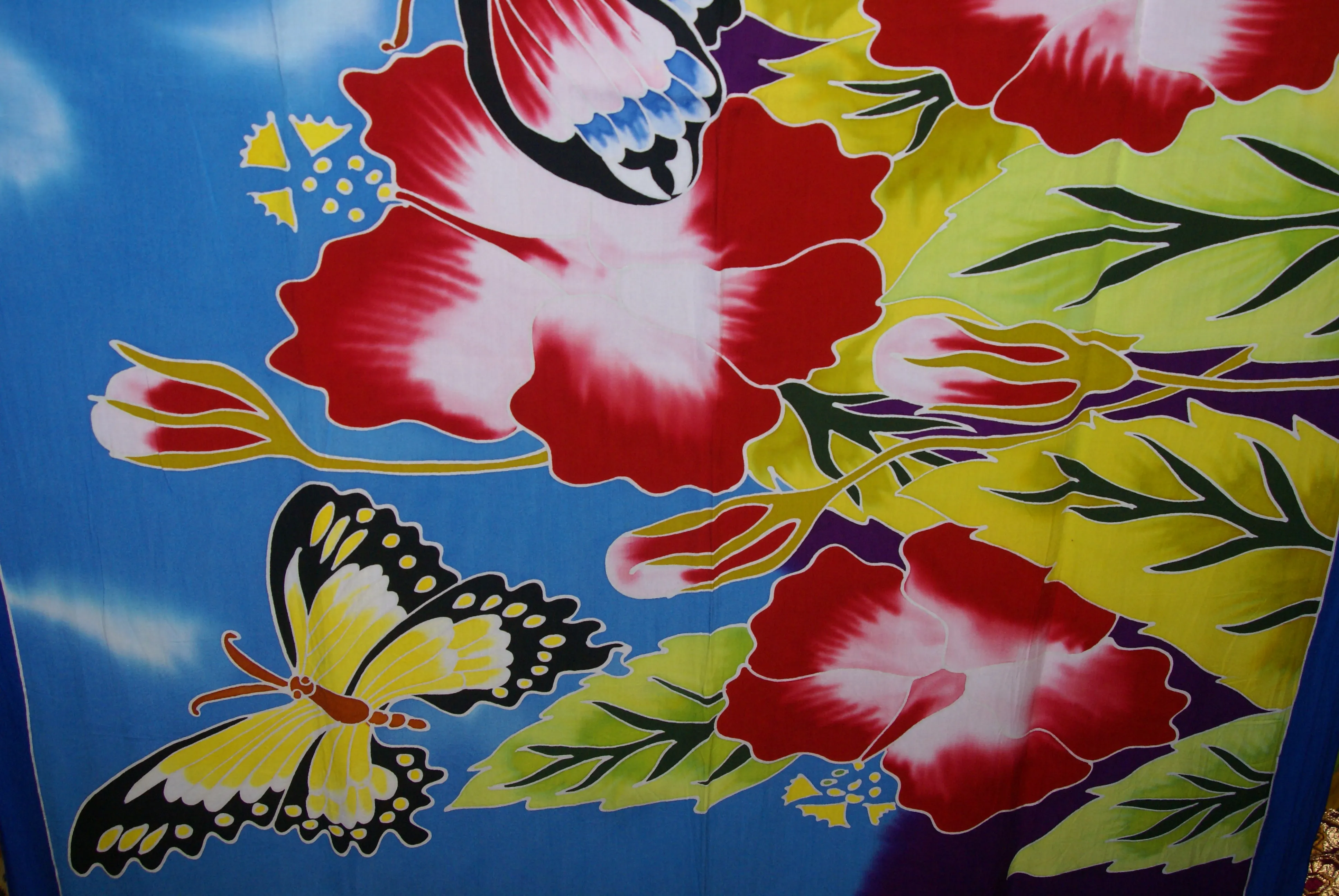 HIGH QUALITY HAND PAINTED TEXTILE FABRIC SARONG, PAREO, SHAWL, TABLECLOTH, SIGNED BY THE ARTIST: VIBRANT RED HIBISCUS AND BUTTERFLIES, SUPERB RICH COLORS 70" x 48" (no 1C)