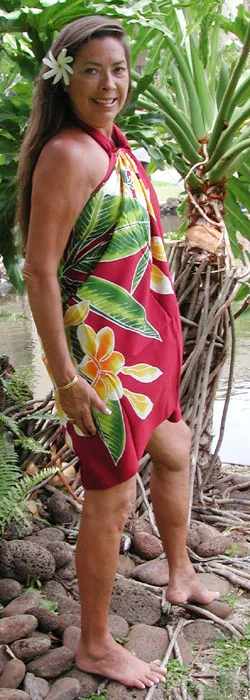 HIGH QUALITY HAND PAINTED TEXTILE FABRIC SARONG, PAREO, SHAWL, TABLECLOTH, SIGNED BY THE ARTIST: VIBRANT RED HIBISCUS AND BUTTERFLIES, SUPERB RICH COLORS 70" x 48" (no 1C)