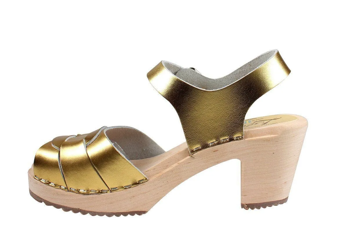 Lotta from Stockholm Classic Peep Toe Gold Clogs