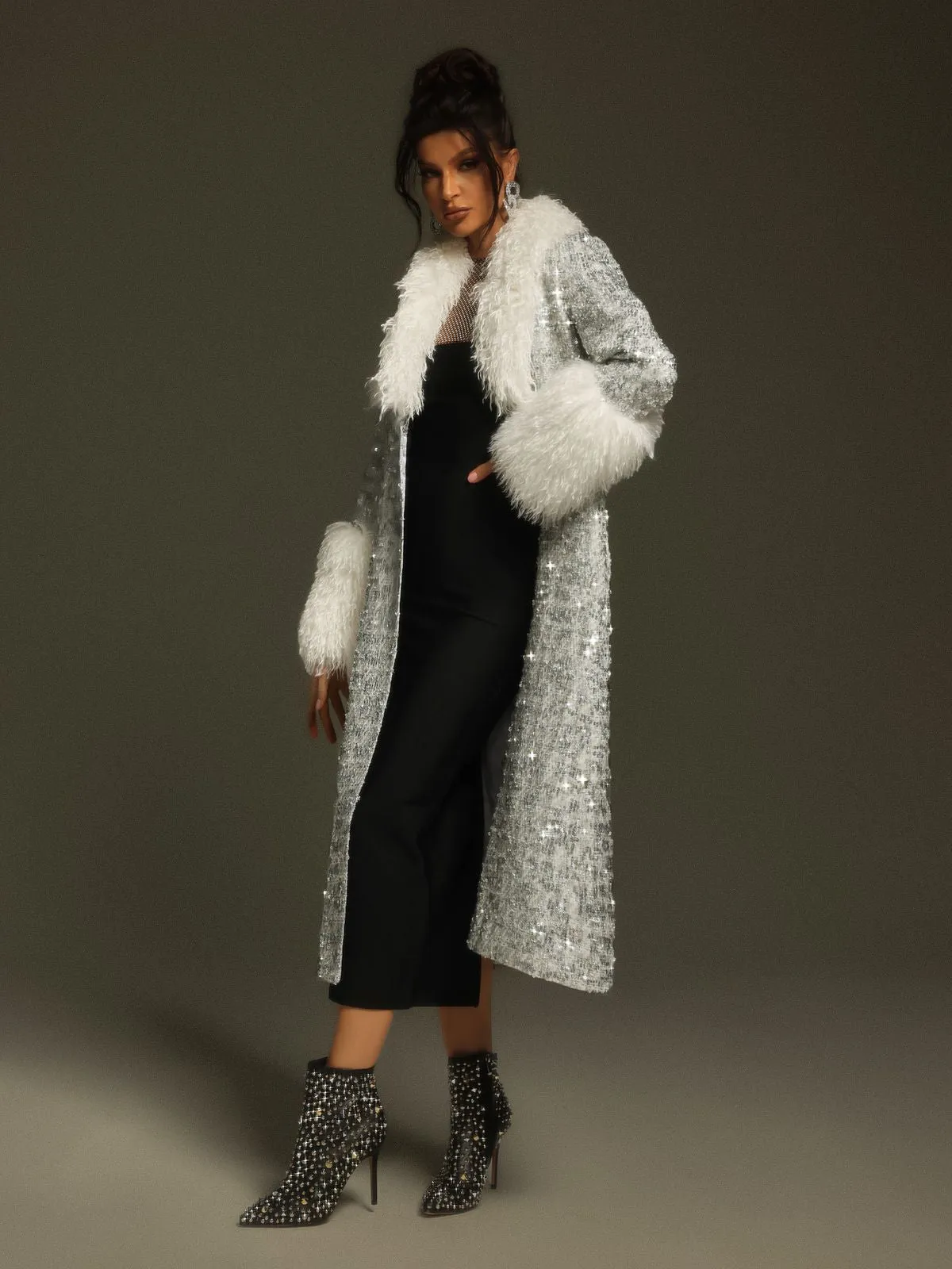 Panue Faux Fur Collar Sequin Coat