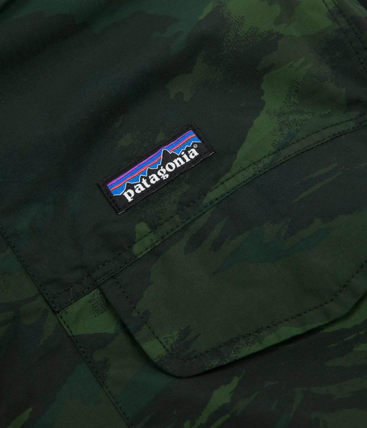 Patagonia Isthmus Parka - El Nino Camo / Carbon