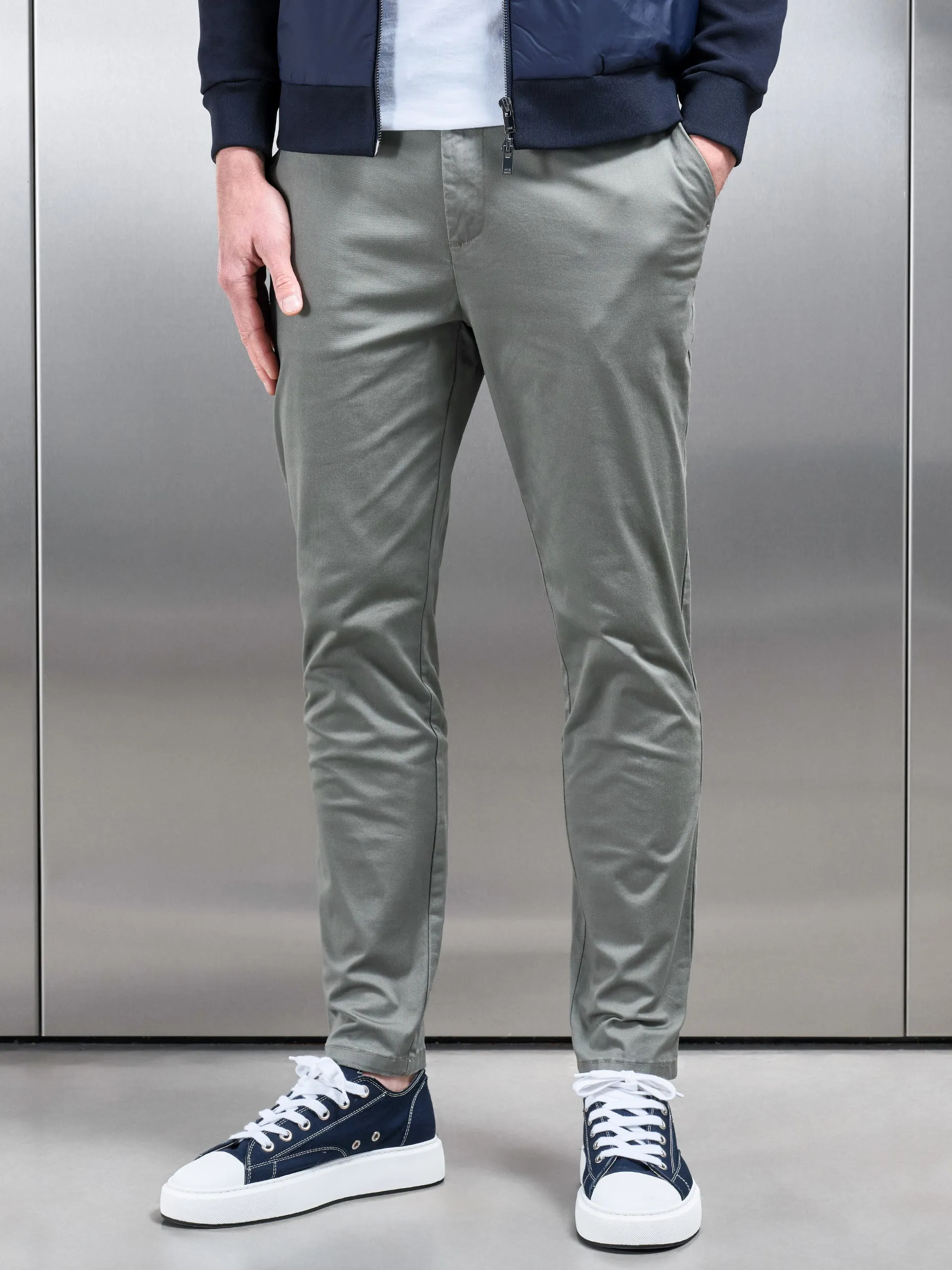 Slim Fit Chino Trouser in Olive