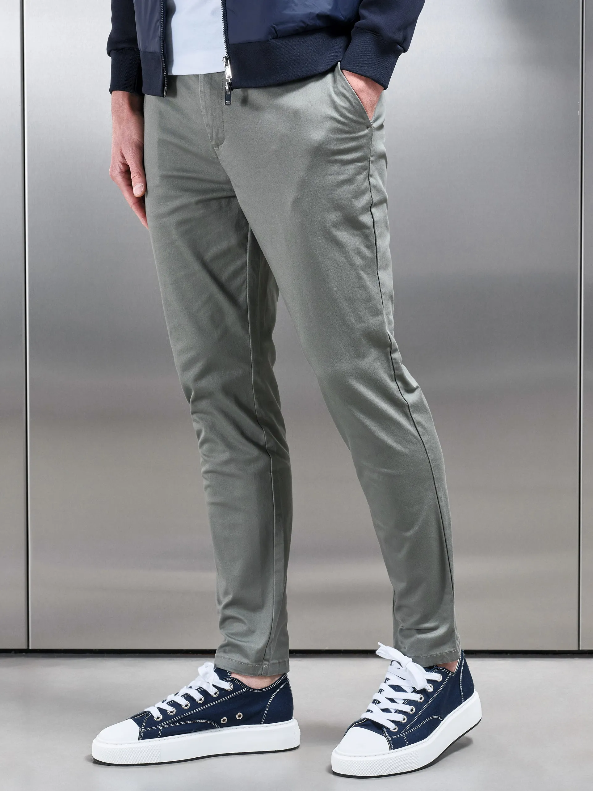 Slim Fit Chino Trouser in Olive