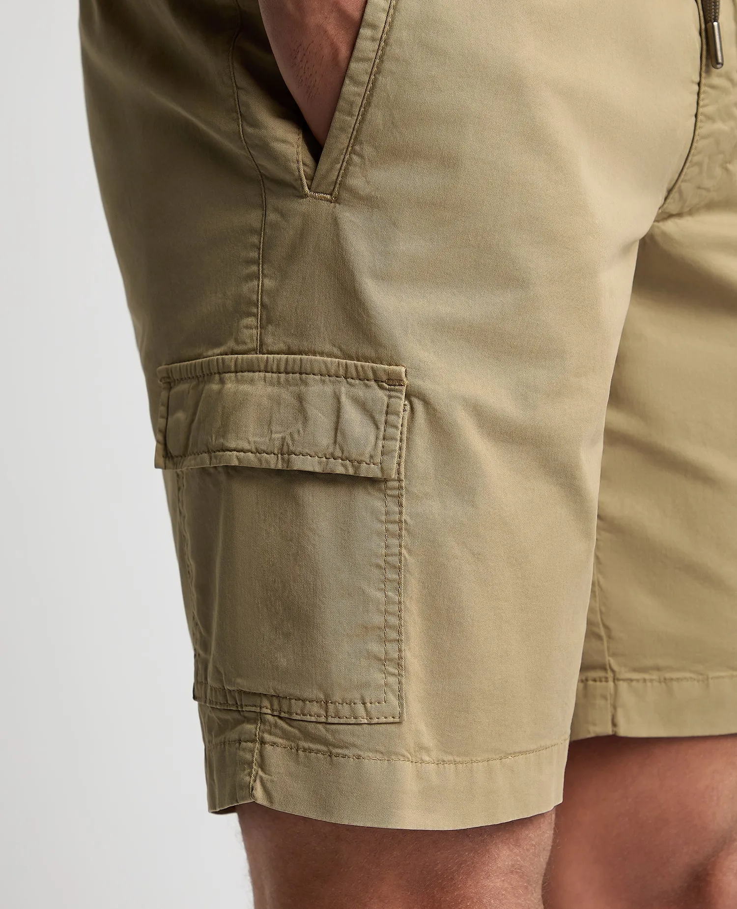 Slim Leg Cotton Stretch Cargo Shorts