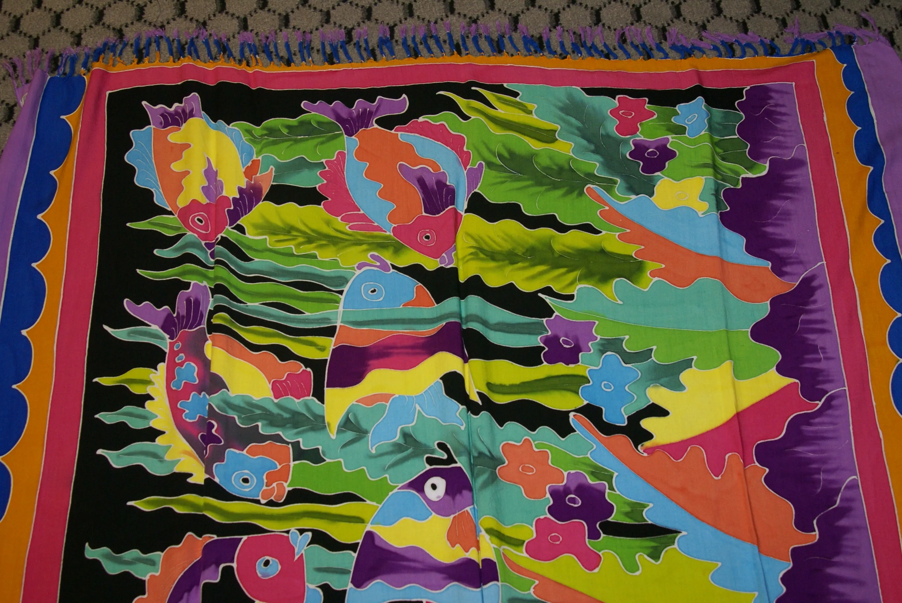 UNIQUE HIGH QUALITY HAND PAINTED TEXTILE FABRIC SARONG, SIGNED BY THE ARTIST. VIBRANT COLORS & VERY DETAILED MOTIFS OF FISH & AQUATIC PLANTS, 70” x 48” (no 25G)